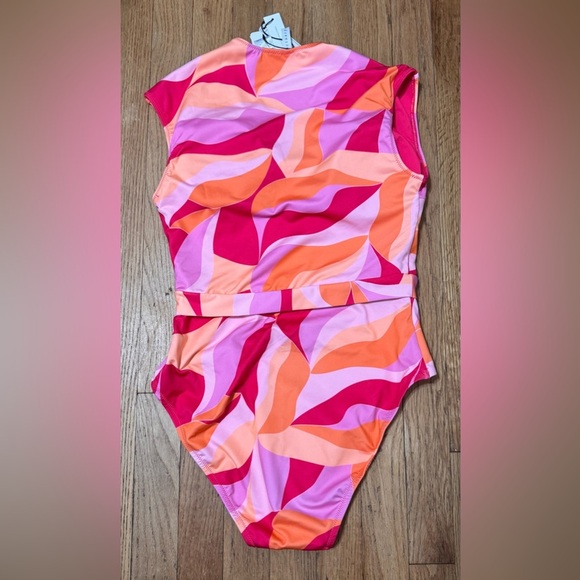 SANCTUARY CAP SLEEVE ONE PIECE in Island Pink - Picture 7 of 7